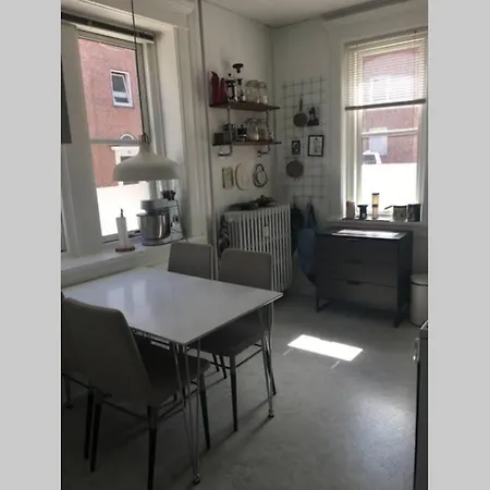 Cozy In Midtown!! 아파트 올보르
